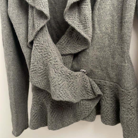 Sarah Spencer Grey wrap wool cardigan size S - Picture 2 of 6